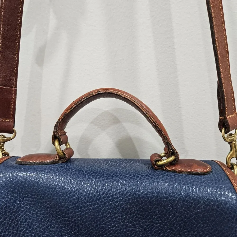 Vintage Coach Sheridan Monticello Leather Crossbody Bag 4226 Navy British Tan